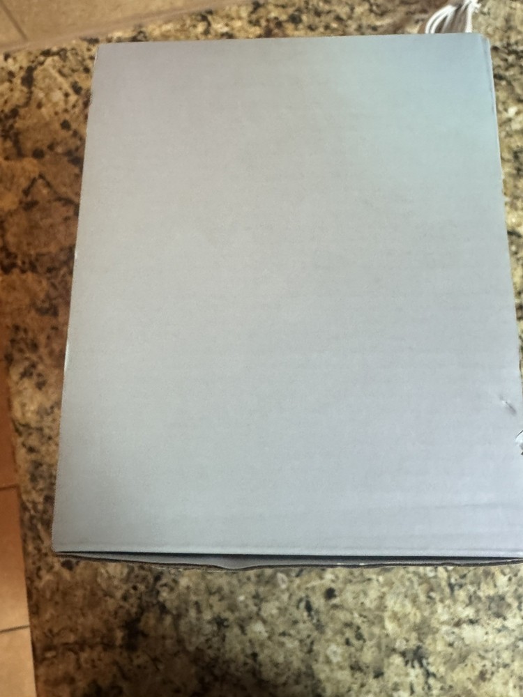 Blue Yeti USB Mic White Mist