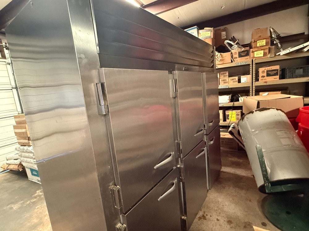 Traulsen 12-Door Refridgerator