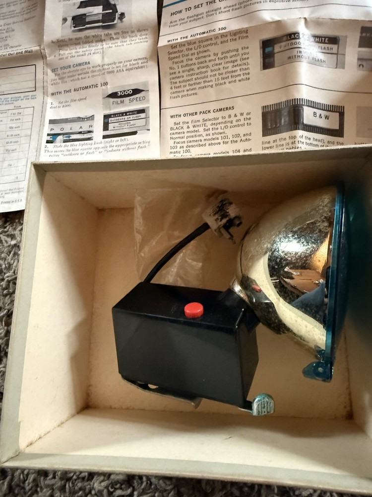 Vintage Polaroid Model 268 Land Camera Flash