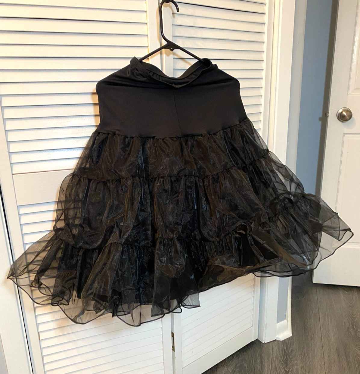 Crinoline petticoat for women. Size Small.