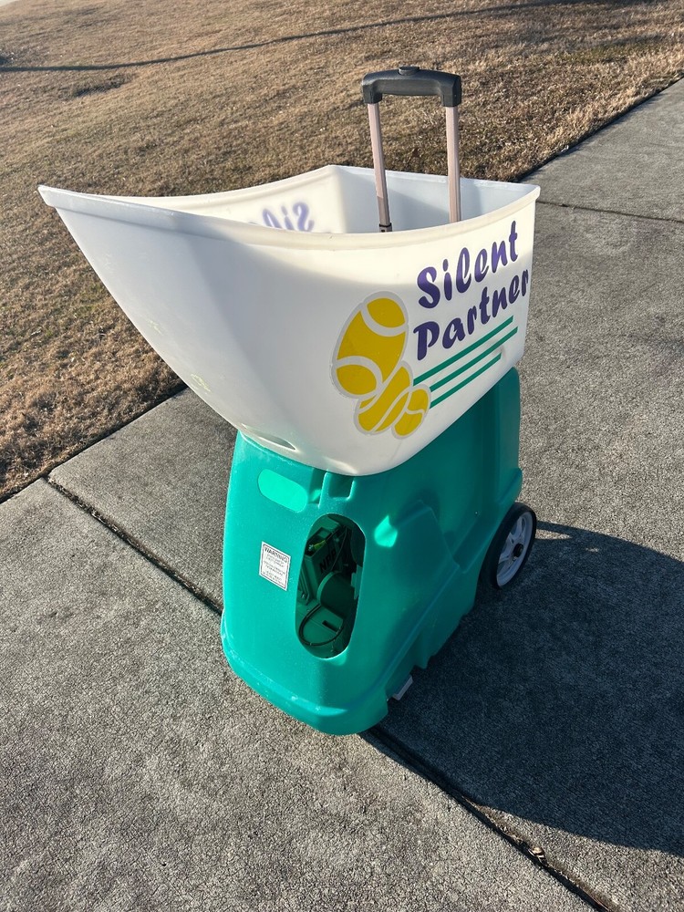 Silent Partner TENNIS BALL MACHINE  Easy Use READ entire description