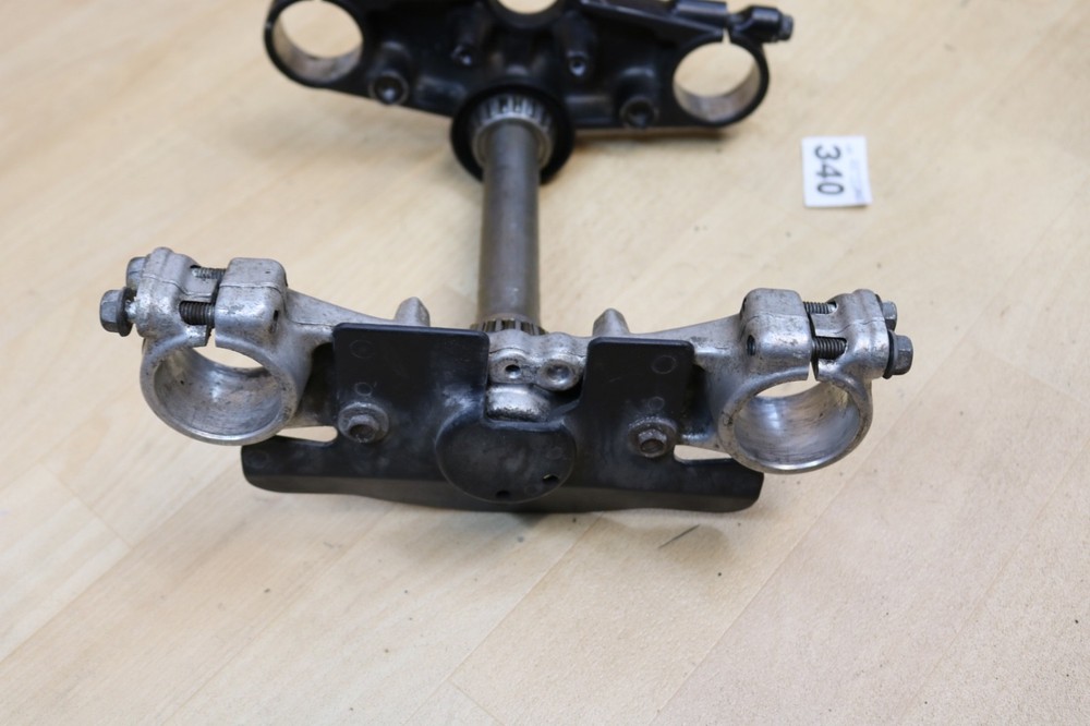 Suzuki RF 600 Fork Yokes Oem fits 1993 - 1997