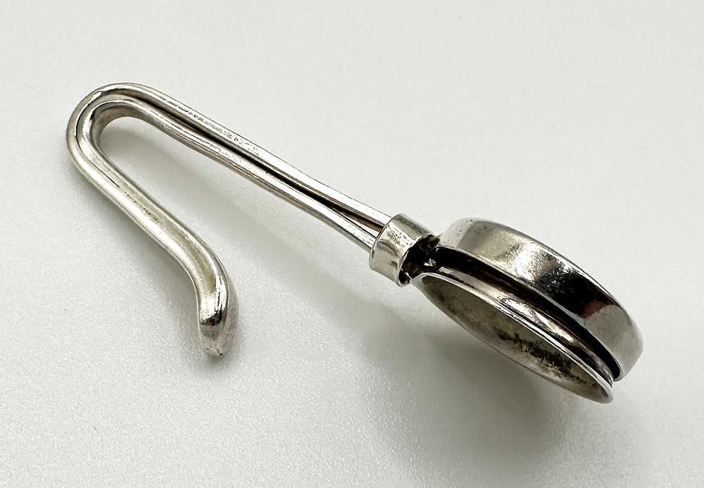 MODERN SILVER NAPKIN CLIP STERLING SILVER