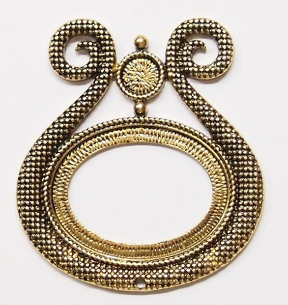 4-40x30mm 2 Colors Victorian Horizontal Checkered Scroll Pendant Large Settings