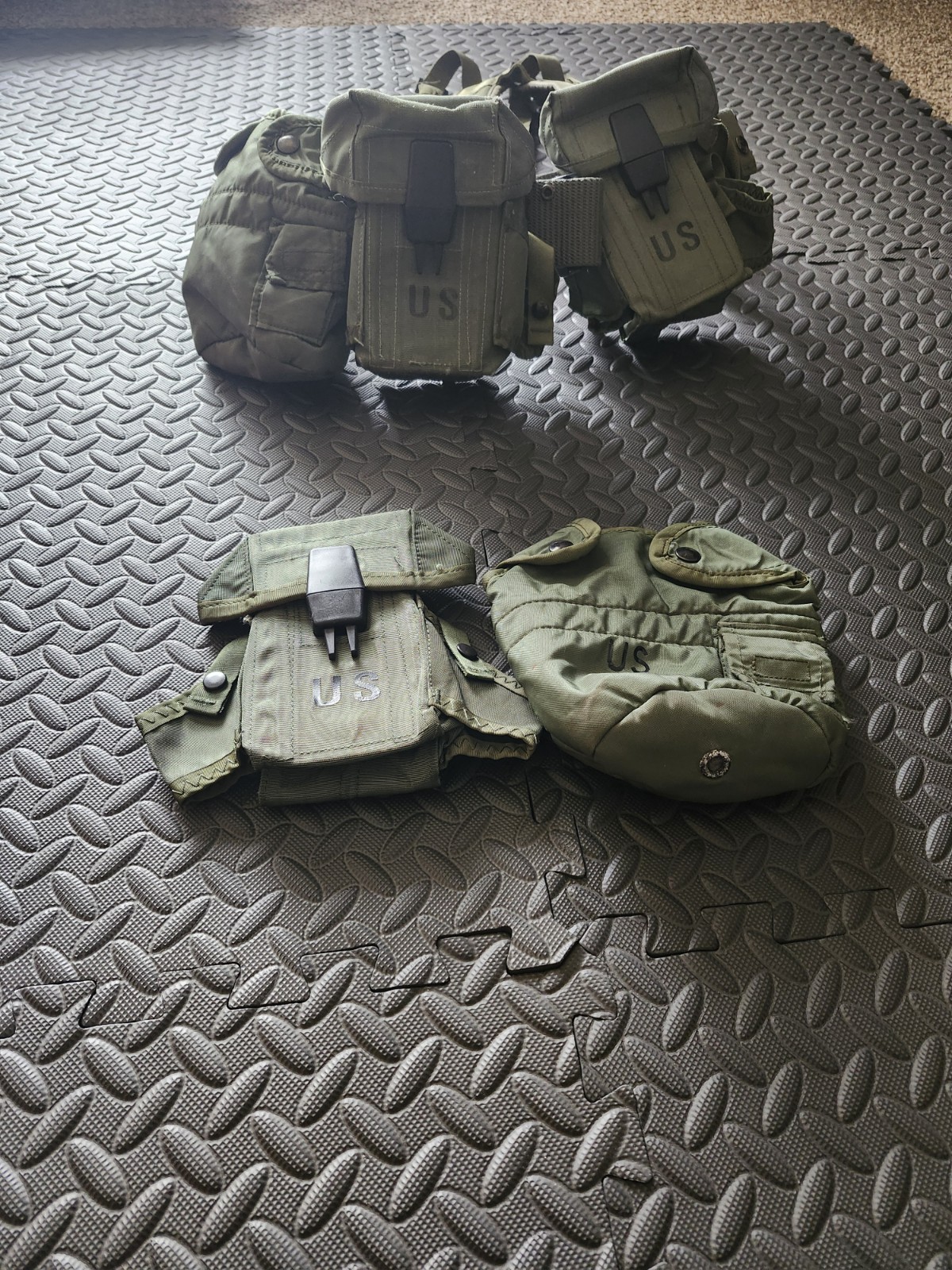 USGI ALICE SET WEB GEAR w/ CANTEEN / AMMO POUCHES SUSPENDERS BELT / BUTTPACK