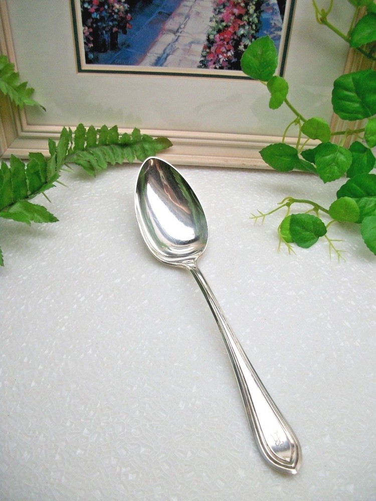 International Holmes & Edwards WASHINGTON Silverplate  Solid Serving Spoon  1910