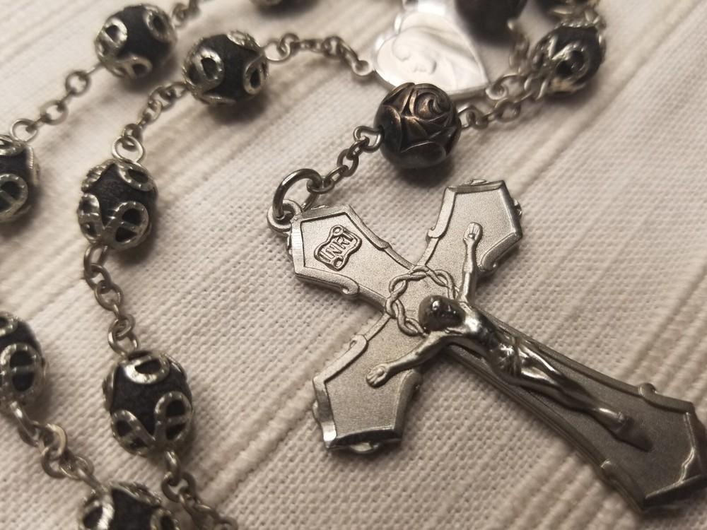 VINTAGE Rosary Black caged beads 1 decade chaplet Beautiful Catholic G18