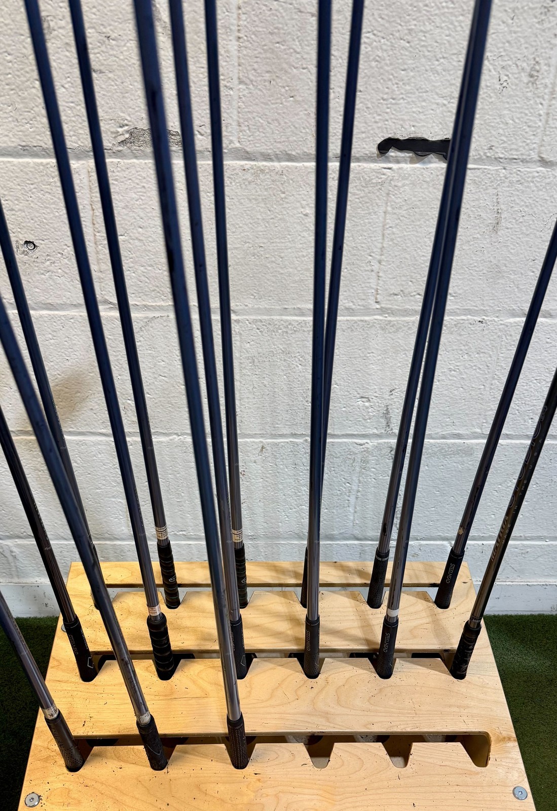 Wholesale Lot of 30 Golf Clubs - Callaway Steelhead III Woods - Ladies Flex