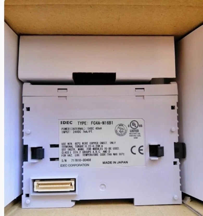 1PCS IDEC FC4A-N16B1 Programmable Controller Input Module