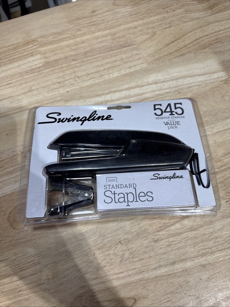 SWINGLINE 545 DESKTOP STAPLER VALUE PACK - NEW