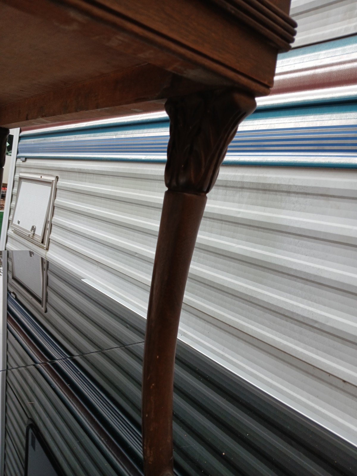 Vintage Townsend Grand Rapids French Provincial Leather Top