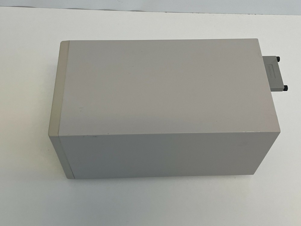 Quantum SDLT 320 External Tape Drive - Power Tested Only