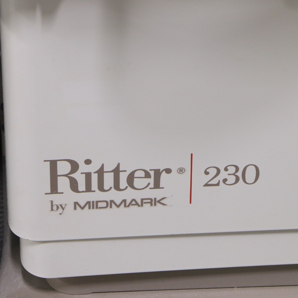 Midmark Ritter Model 230 Examination Table
