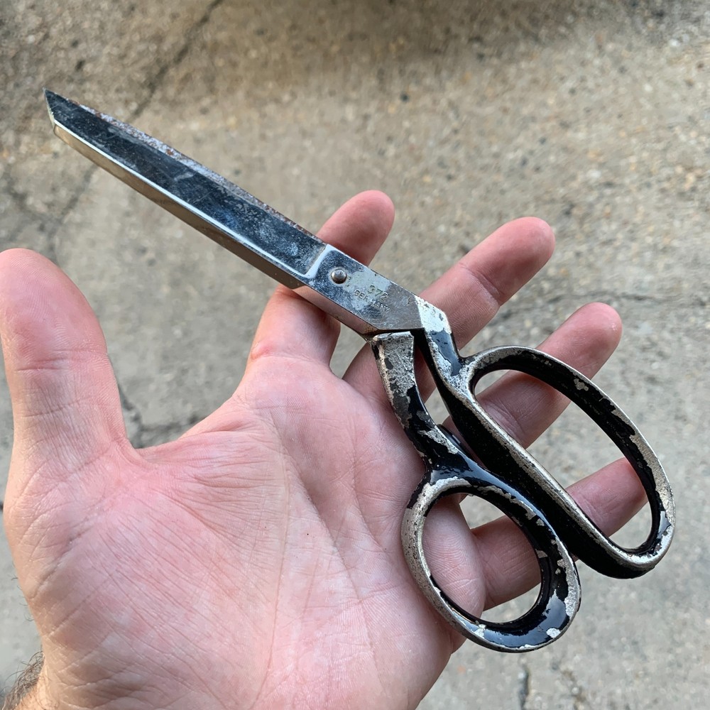 Vintage SCOVILL Dritz 372 Shears / Scissors Black Drop Handle GERMANY