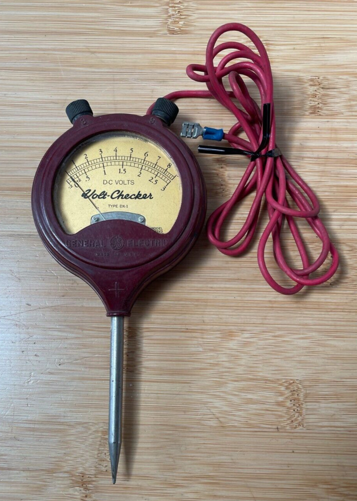 GE Volt Checker Type DX-1 Voltmeter Dk Red Bakelite 80X1V3