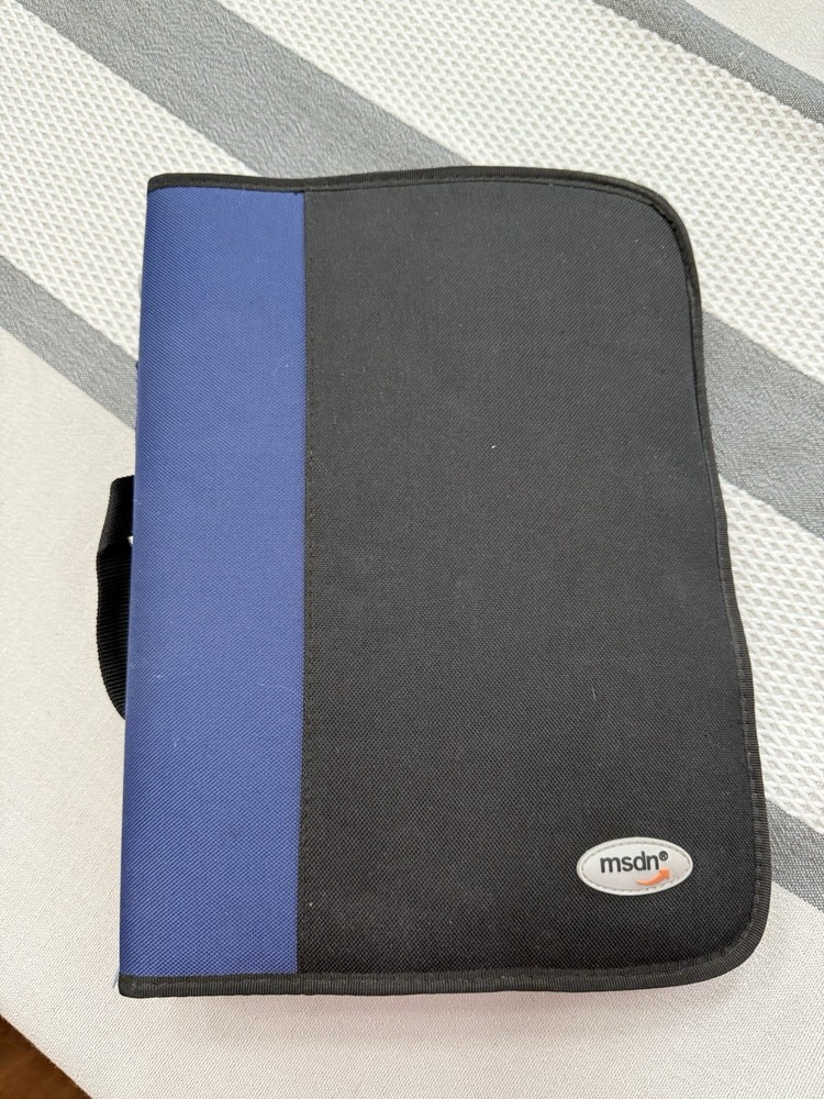 59 Microsoft Developer Network MSDN Discs Library Bulk Lot Binder