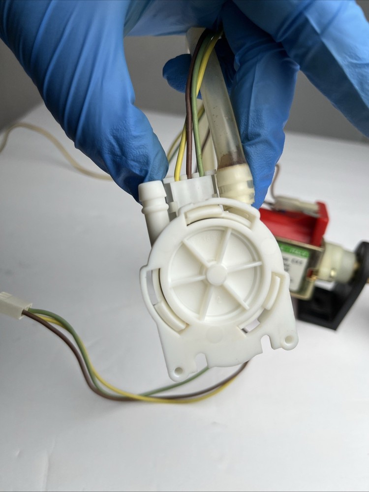 Saeco Magic De Luxe sup012 OEM Replacement Part - ULKA Model E EX5 PUMP ASSEMBLY