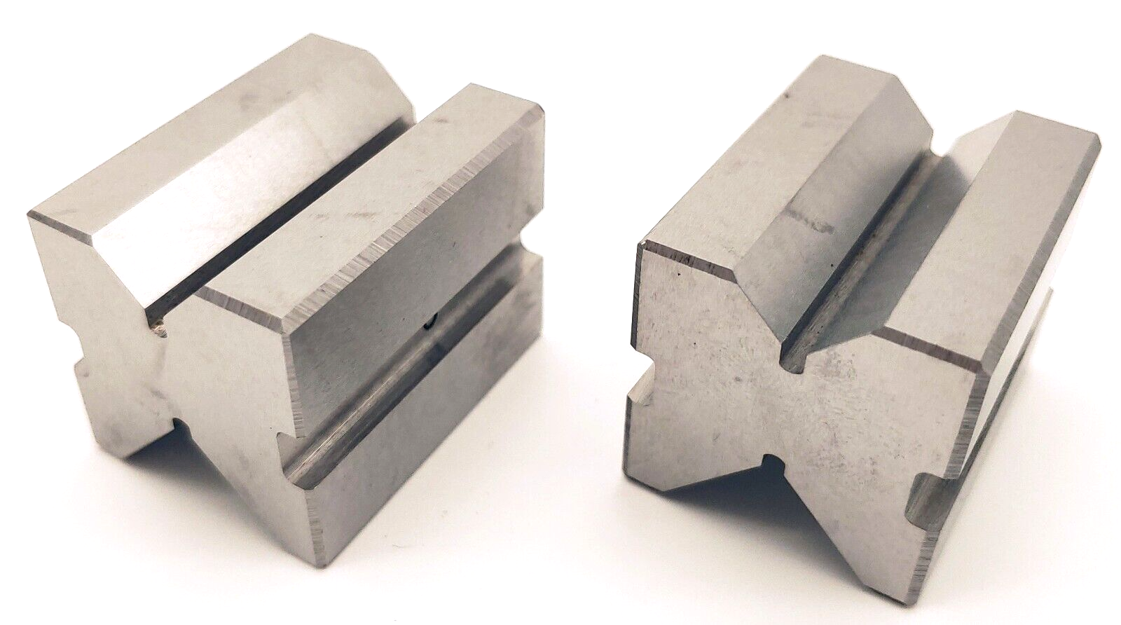 Precision Machinist's Steel V-Block Matched Set + Clamps 1-5/8" x 1-1/4" NEW