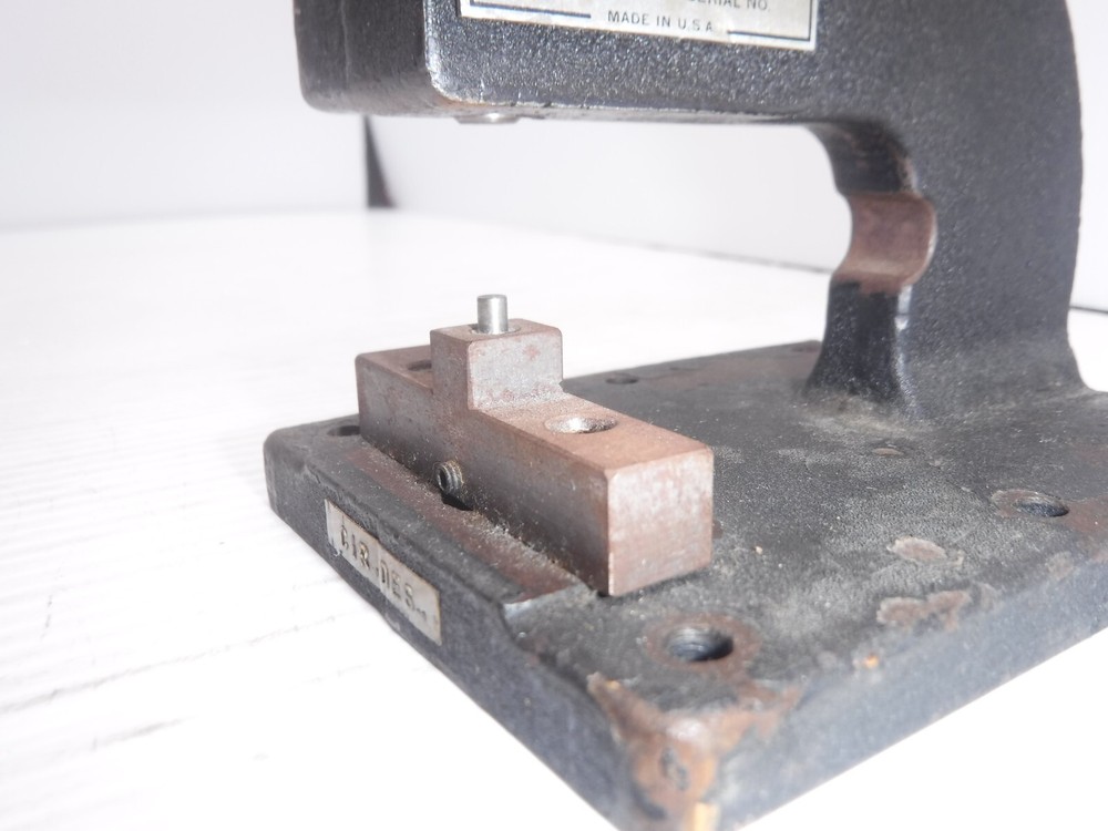 Cambion 3802 Hand Tool Press