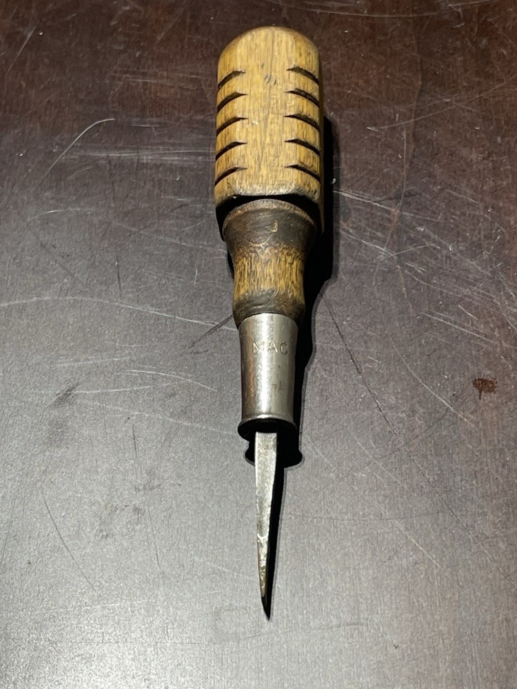 Vintage Mac H2 Wood Handle Screw Driver