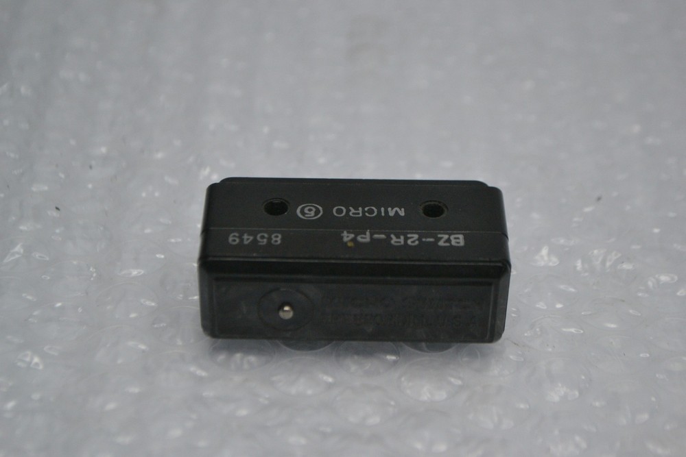 MICROSWITCH BZ-2R-P4 SWITCH (AS PICTURED) UNMP