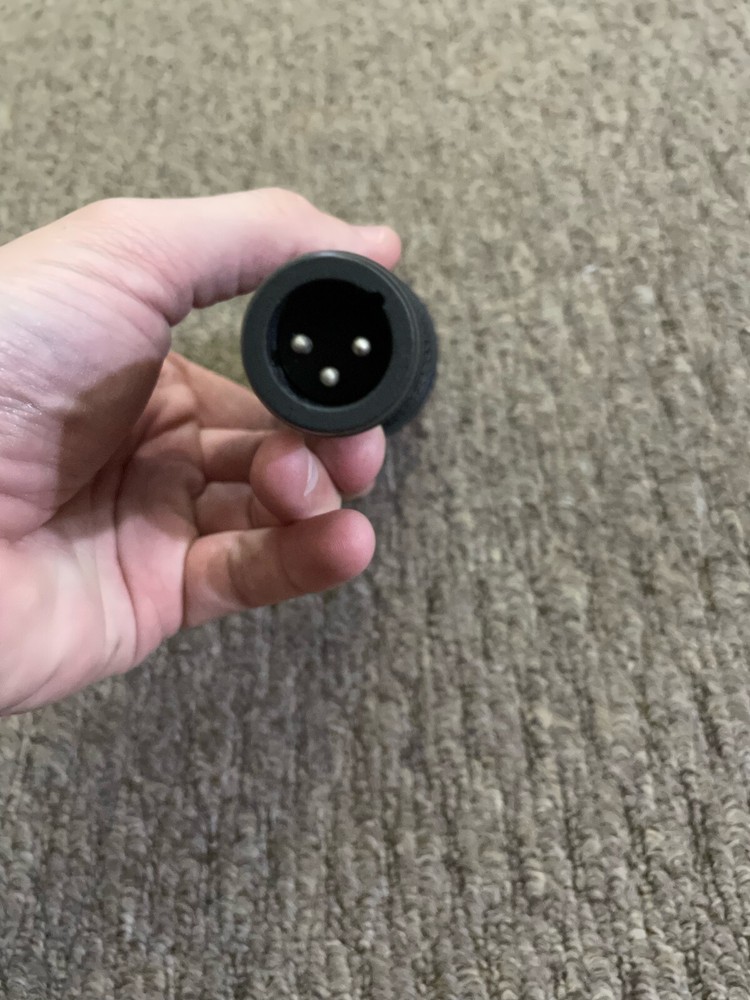 Redback Professional Handheld Unidirectional Dynamic Microphone C0388