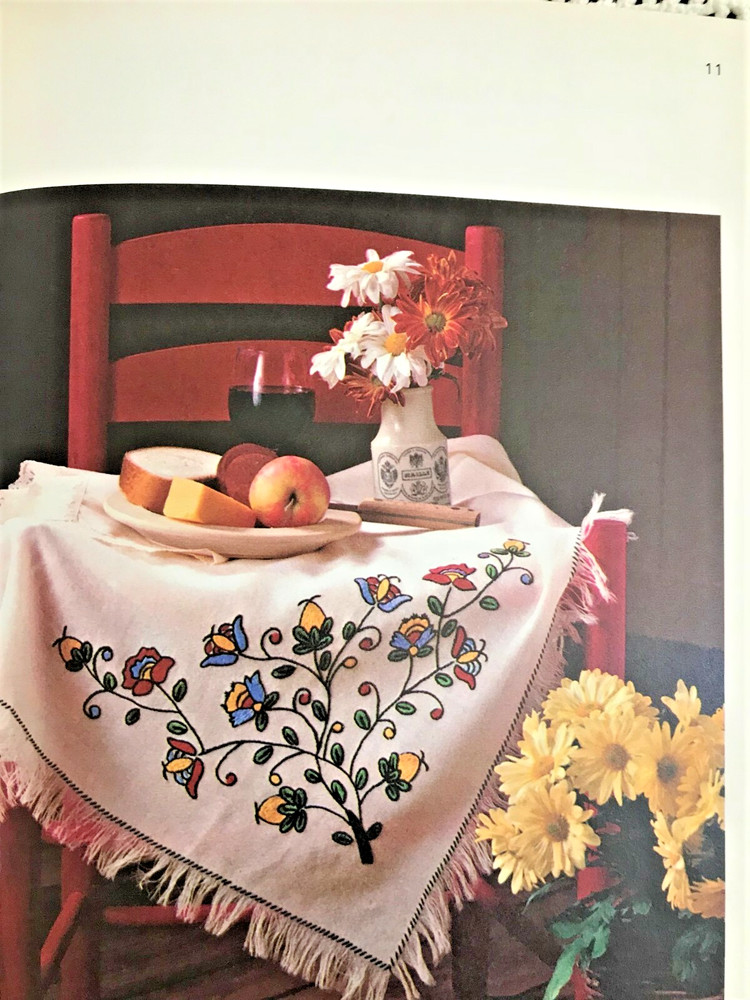 42 Embroidery Projects Exquisite Designs Traditional Projects with Directions