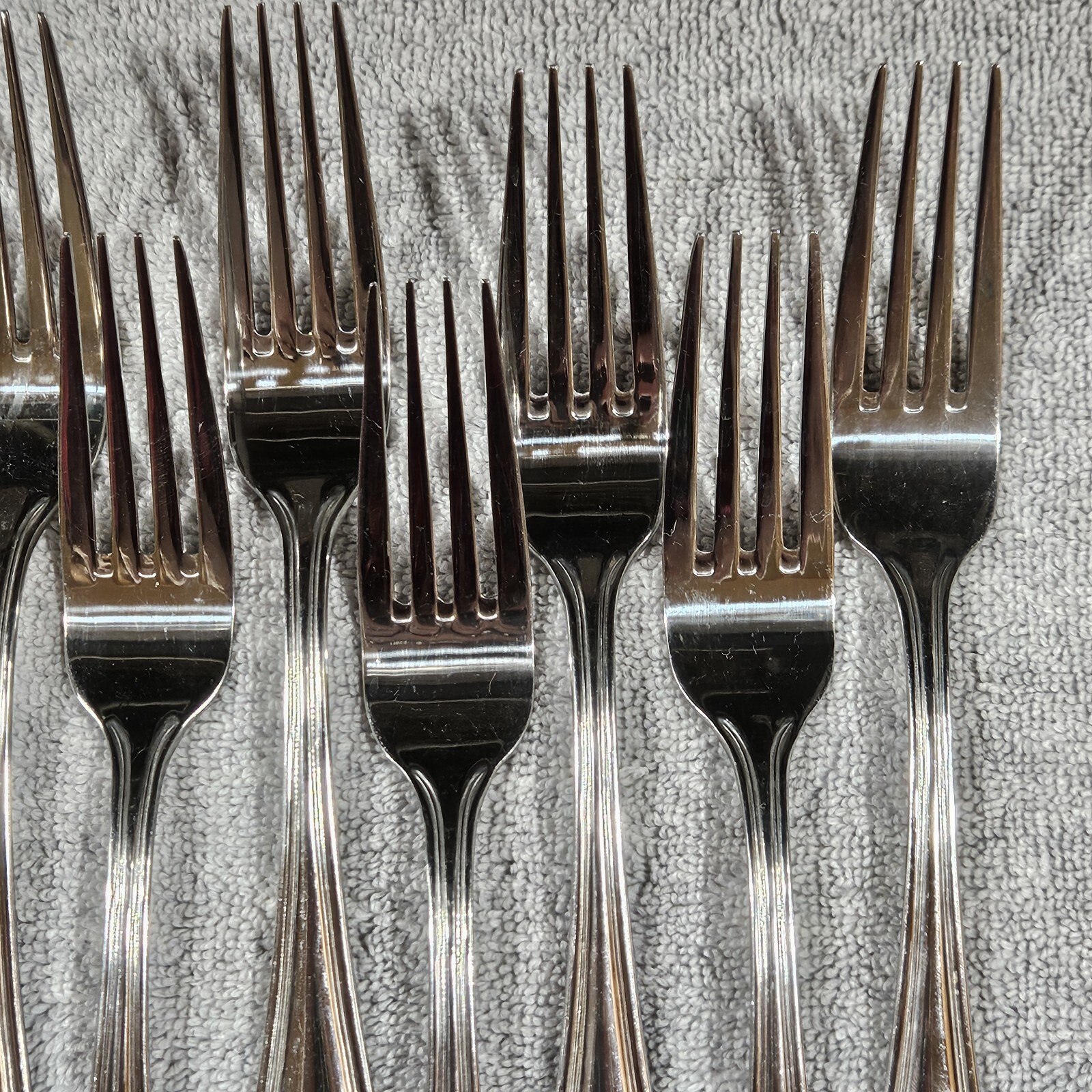 Set of 10 Walco Pacific Rim Dinner Forks 7-1/2" Stainless With Mirror Finish