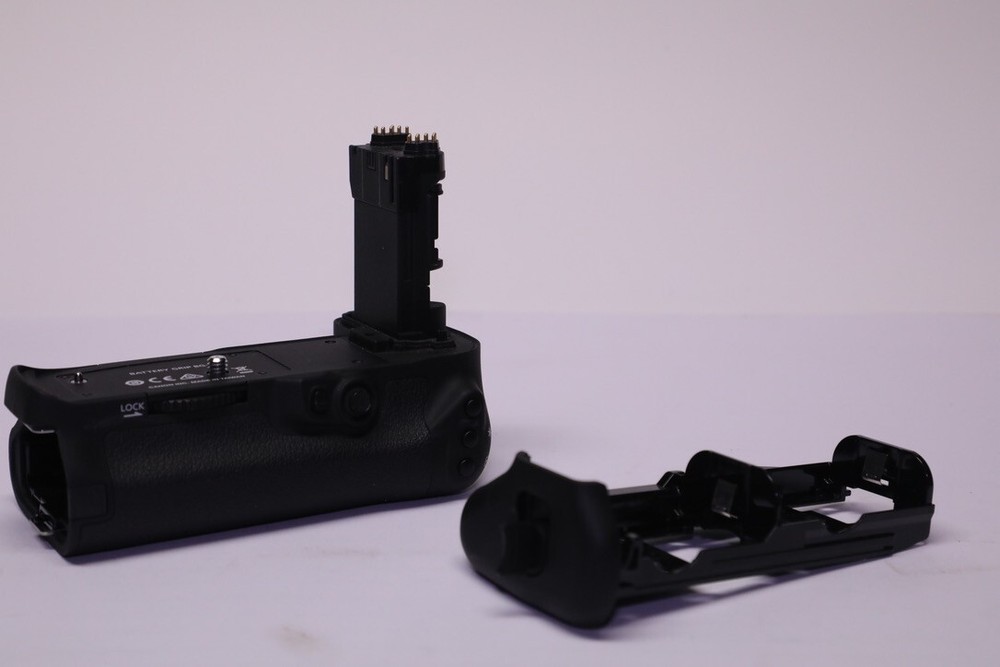 Battery Grip for Canon 7D Mark ll