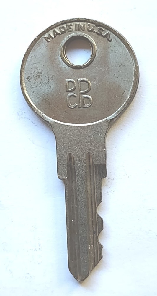 Vintage Key YALE JUNIOR U273 DPCD Appx 1-3/4" Replacement Locks Steampunk