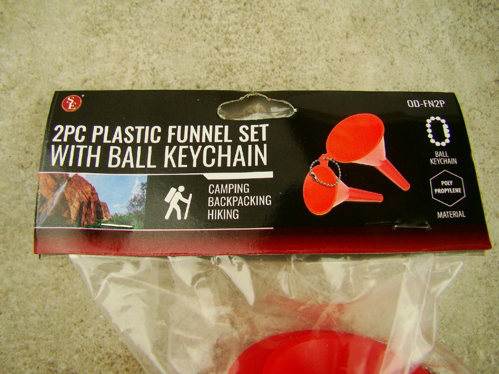 2Pc Plastic Funnel Set With Ball Keychain, Camping, Prospecting, Mining, Hiking