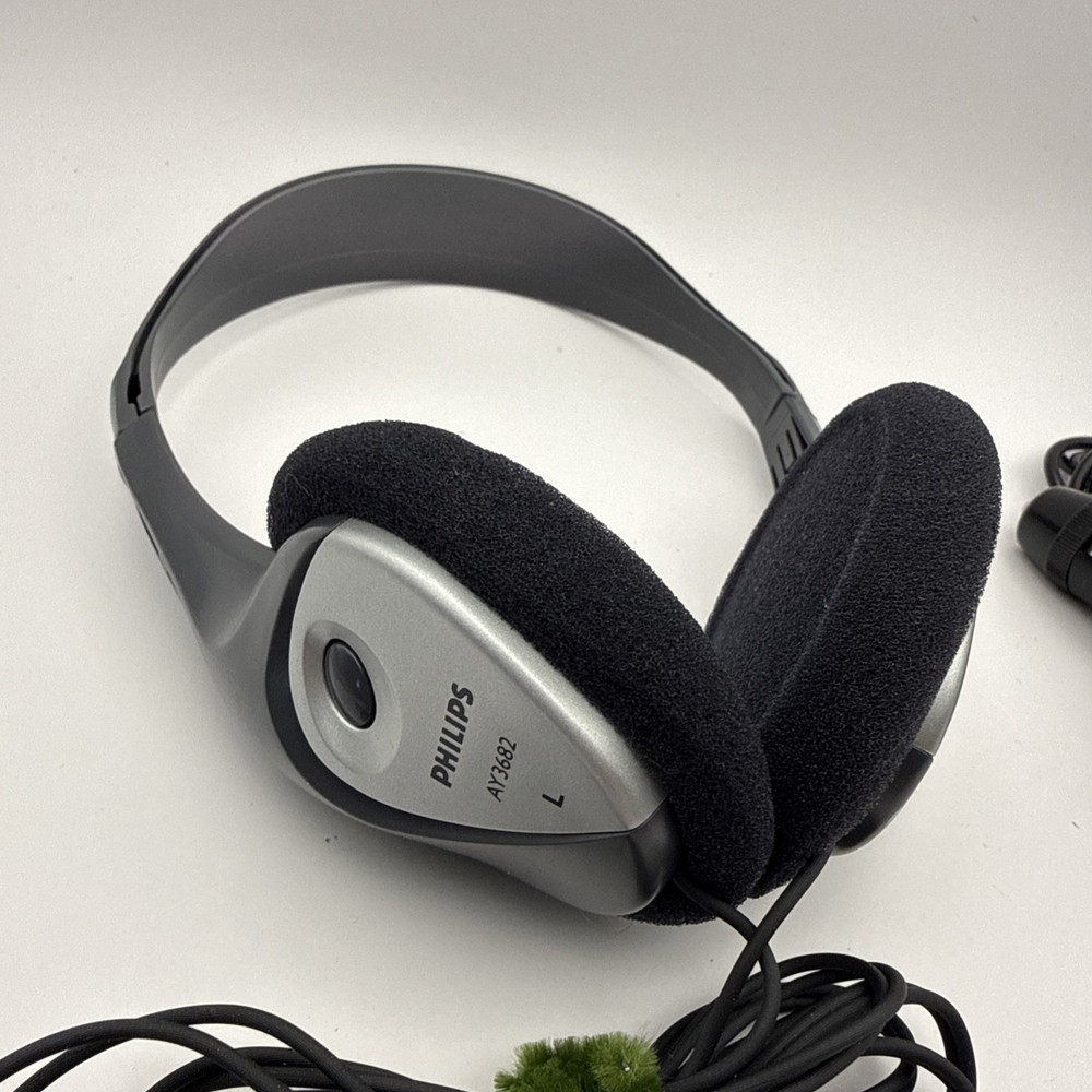 Philips Powersaving 40 ESP3 Personal CD Player 40 Second Skip Protection AZ-9103