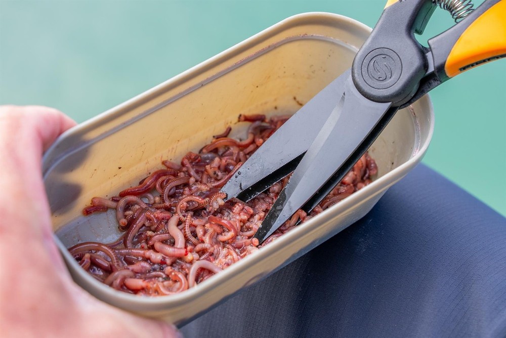Guru Worm Scissors / Coarse Fishing