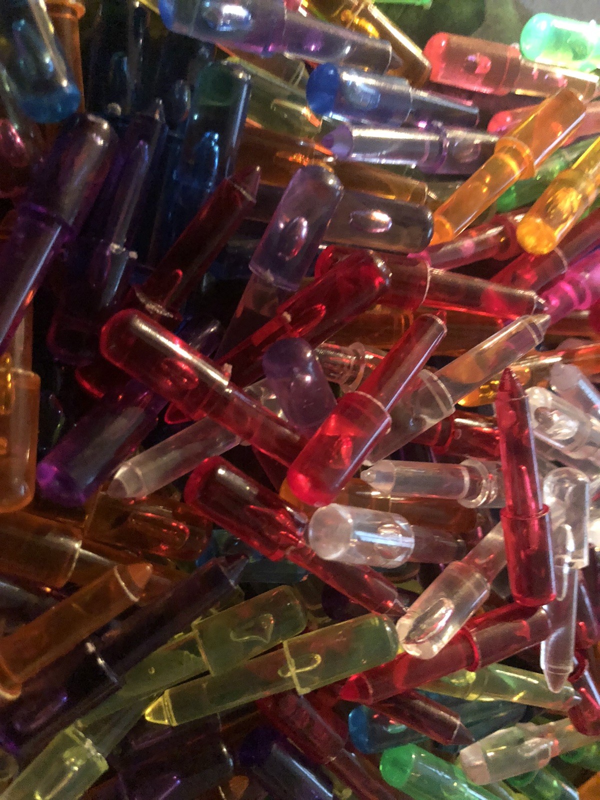 200 Lite Brite Bubble pegs 1 1/8 inch evenly distributed, and always sanitized.