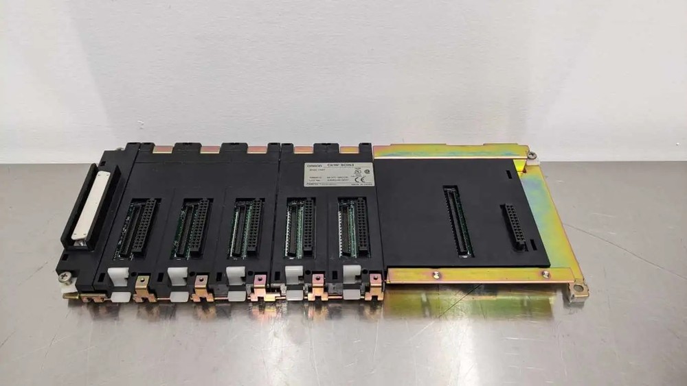 Omron CS1W-BC053 Base Unit