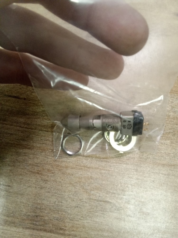 Miniature Positive Action Switch 8855K18 MS21026-K281