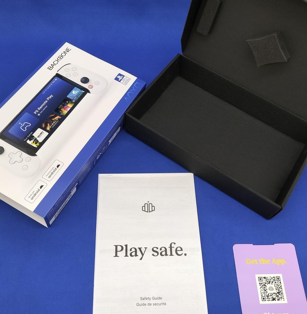 BACKBONE BB-51-W-S Mobile Game Controller for Smartphones, White, New