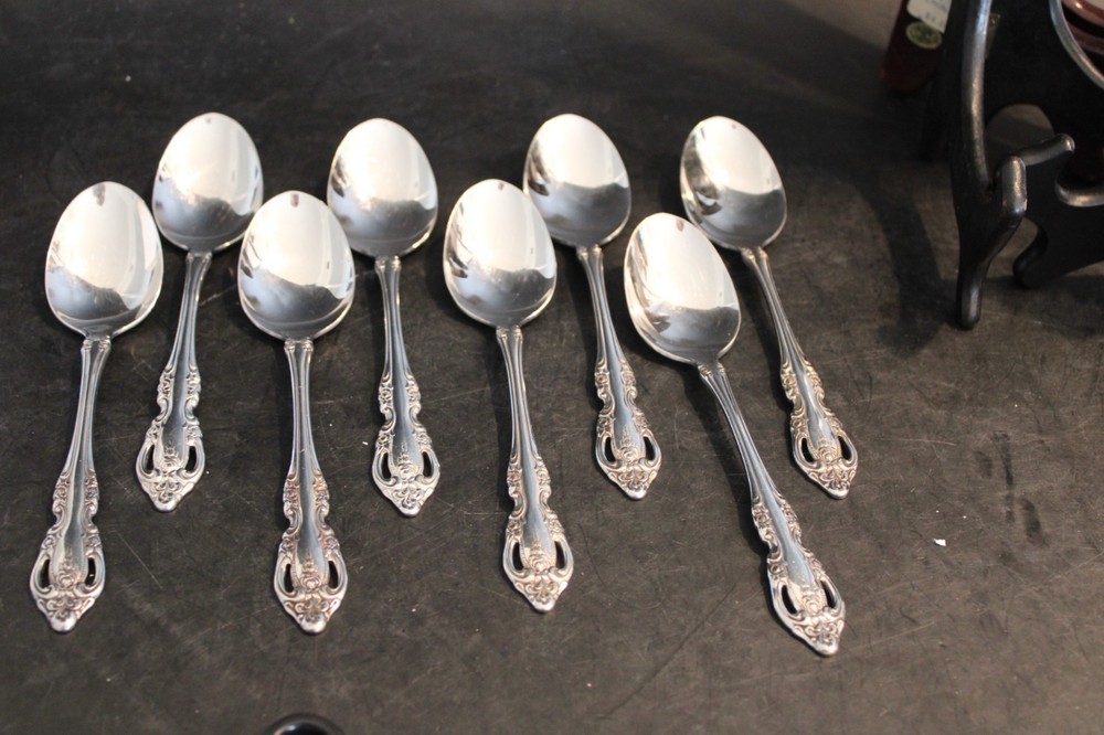 Oneida Brahms 8 Tea Spoon 6"