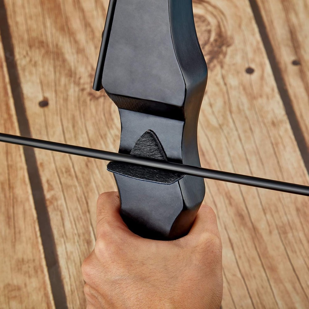 Archery Arrow Rest - Self-Adhesive Fur for Improved Shooting Precision