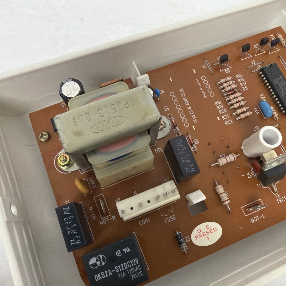 White Westinghouse Bread Maker Machine Control Panel with PCB for Model WTR-7000