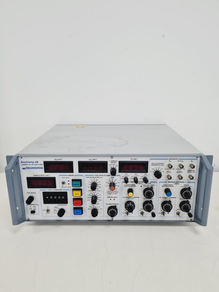 Axon Instruments Axoclamp-2B Microelectrode Current And Voltage Clamp