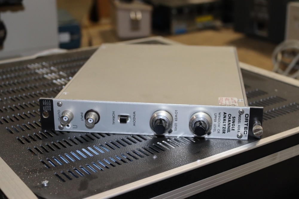 ORTEC NIM computer model   406A S SIGNAL CHANNEL ANALYZER