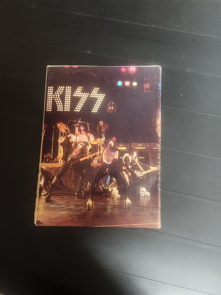 GROOVES Presents KISS Magazine 1978 Volume #1 Simmons, Stanley WITH Poster