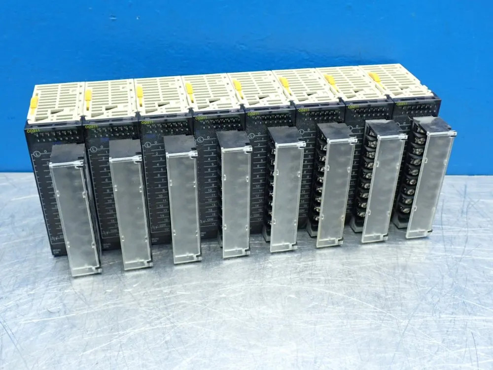 OMRON 16-POINT OUTPUT MODULE, 8PCS CJ1W-OD212