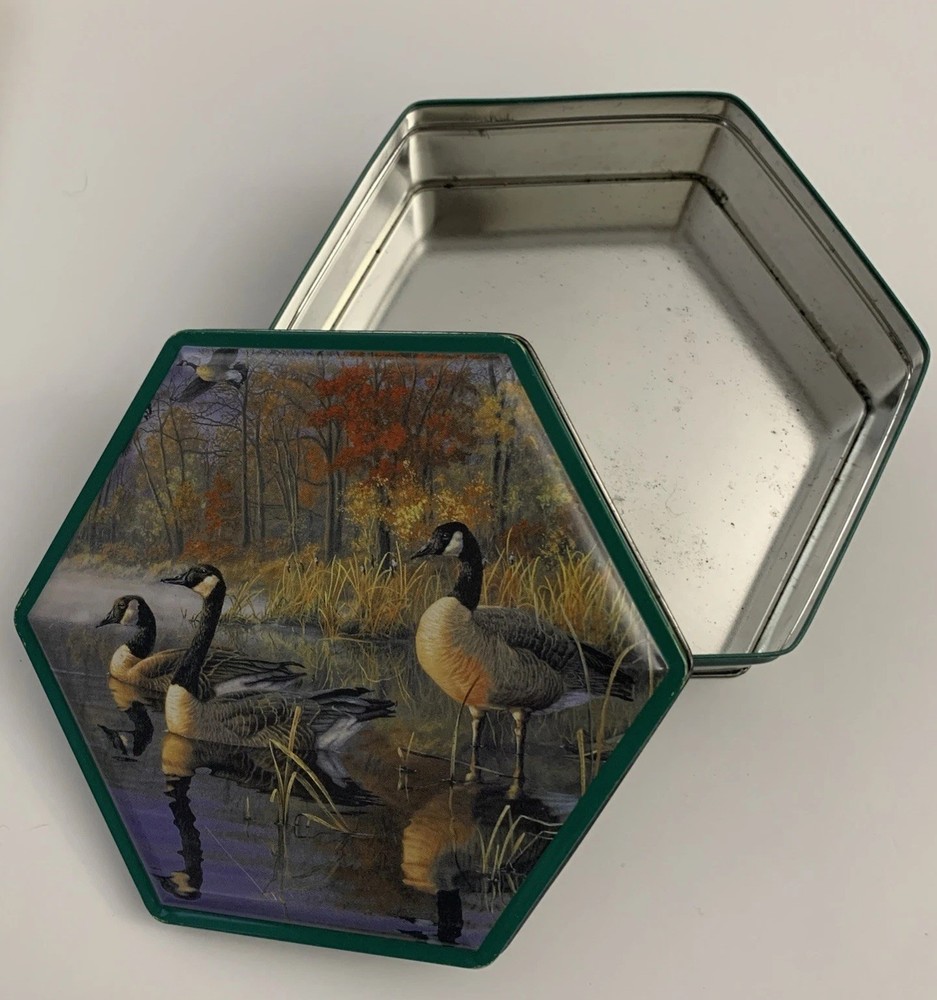 1998 Darrell Bush Empty Tin Container 6” DUCKS Pattern “In From The Woods”