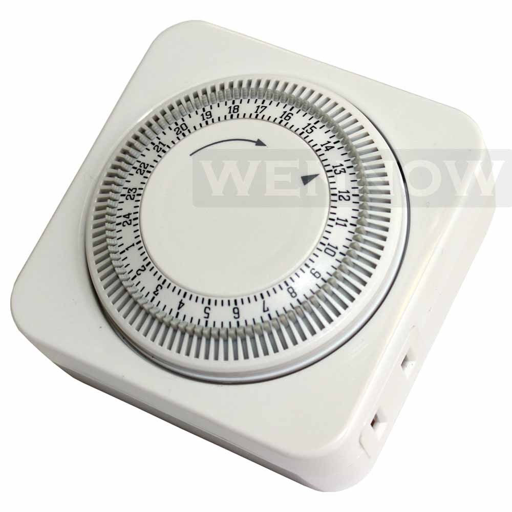 Automatically turns 24-hour plug-in mechanical indoor timer -- Side Kick