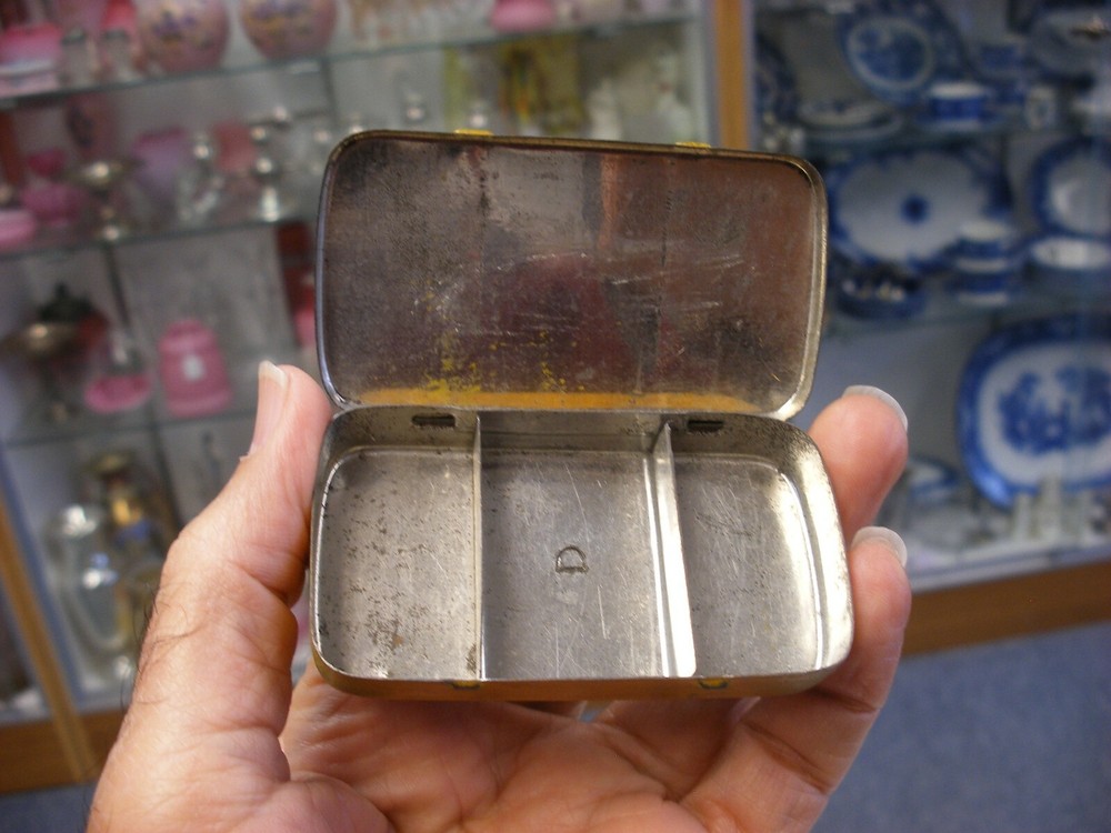 Phonograph Victrola Gramophone - Needle Tin - Hochfeine Silber - Empty