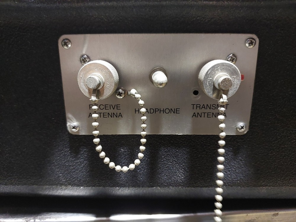 Earmark BASEMASTER VIII Portable Full-Duplex Repeating Base Station /Works