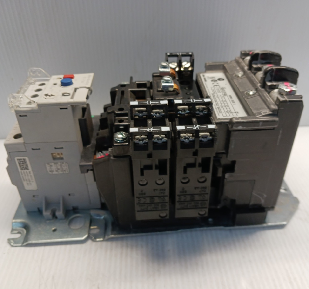 New Allen Bradley 500F-CO*930 Size 2 Motor Starter with 592-EECC Overload Relay
