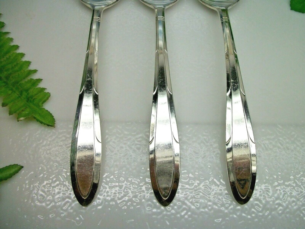 3 Oneida Silver Nobilty Plate REVERIE Silverplate Solid Serving Spoons 1937